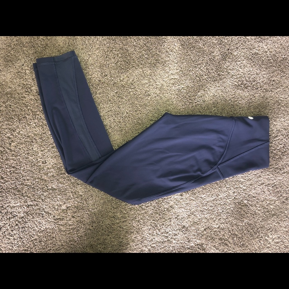 Lululemon train times 7/8